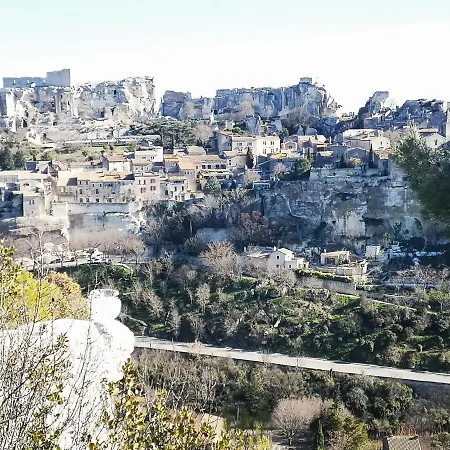 Des Ponts D'arles Szálloda